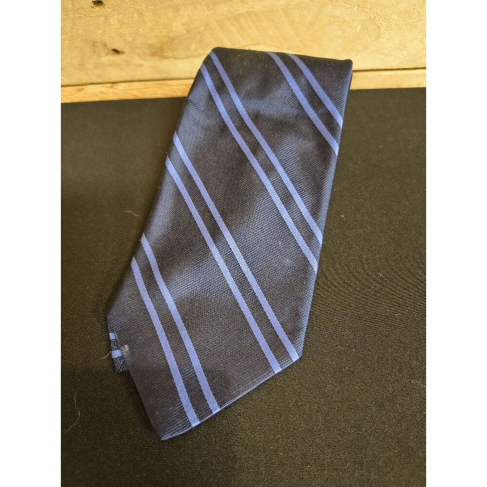 Brooks Basics Blue Necktie Pure Silk Made in USA Striped Tie